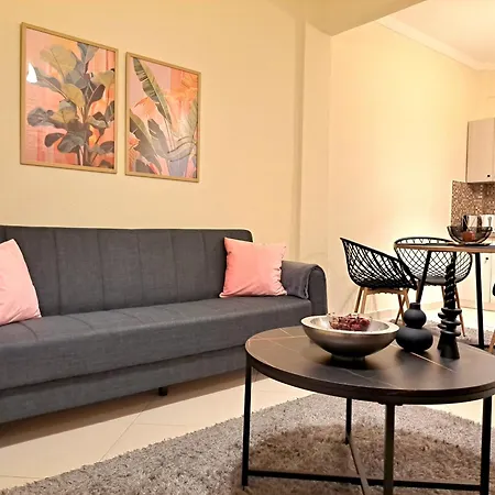 Διαμέρισμα Cozy City Center Apartment *