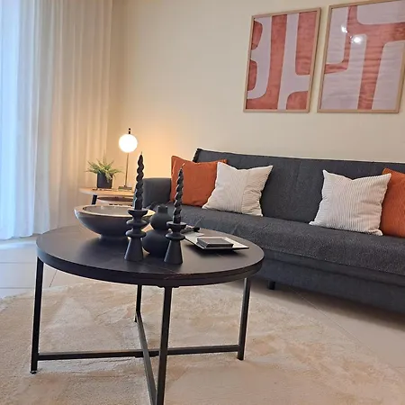 Διαμέρισμα Cozy City Center Apartment *